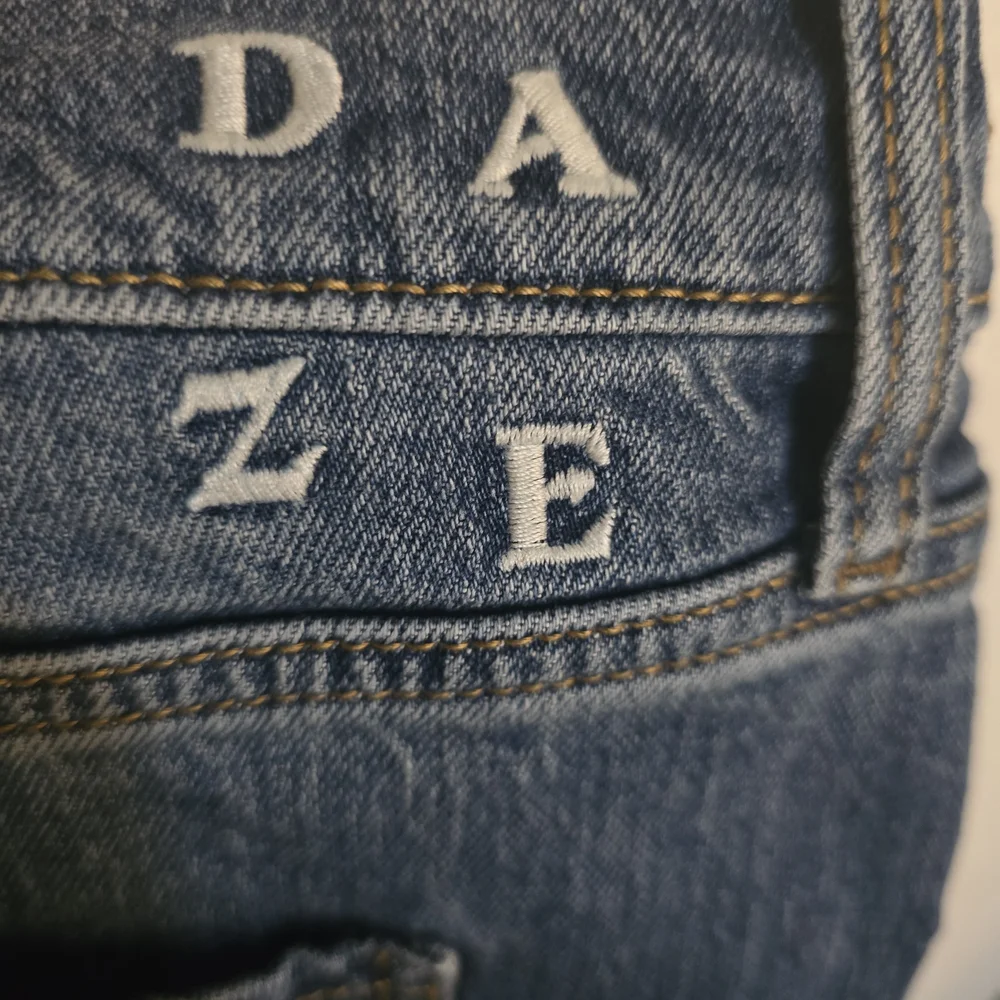 Daze Denim Wide Leg Baggy Jeans in Washed Blue - Picture 10 of 10